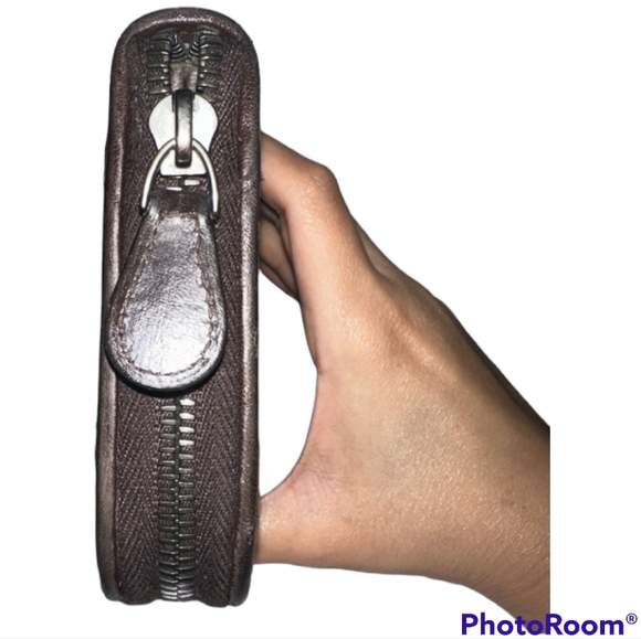 BOTTEGA VENETA BROWN ZIP LEATHER WALLET SILVER HARDWARE EUC - Picture 7 of 15